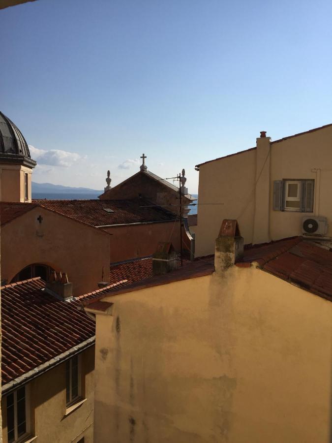 아작시오 Chez Andrea, Centre Historique Ajaccio 아파트 외부 사진